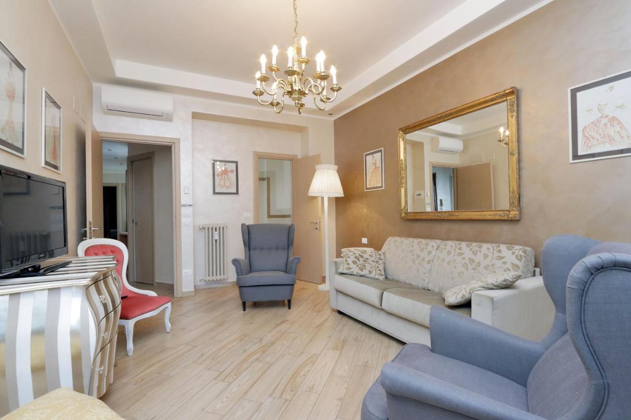 Deco'S Place Roma Teodora Kültér fotó